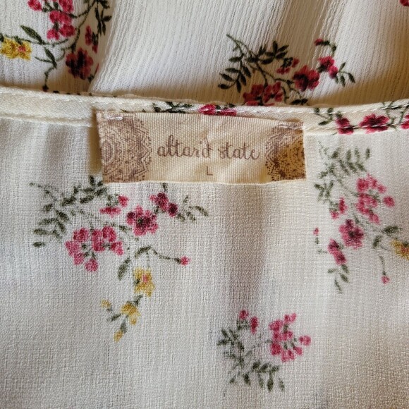 Altar'd State Floral VNeck Bell Sleeve Top NWT - Picture 7 of 10